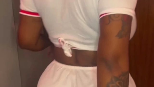 Diamond Dazzles with Big Ass in Steamy XXX Scene