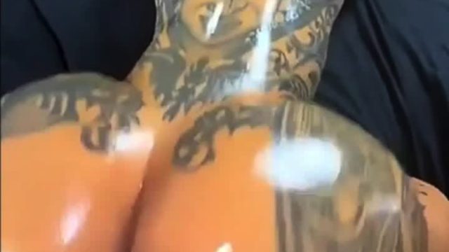 Ms Carlyle Takes It Deep in Anal POV Sex Tape
